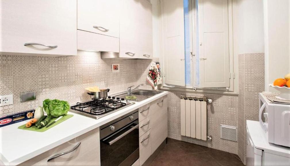 Charming Suite Cavour Heart Of Флоренція Екстер'єр фото