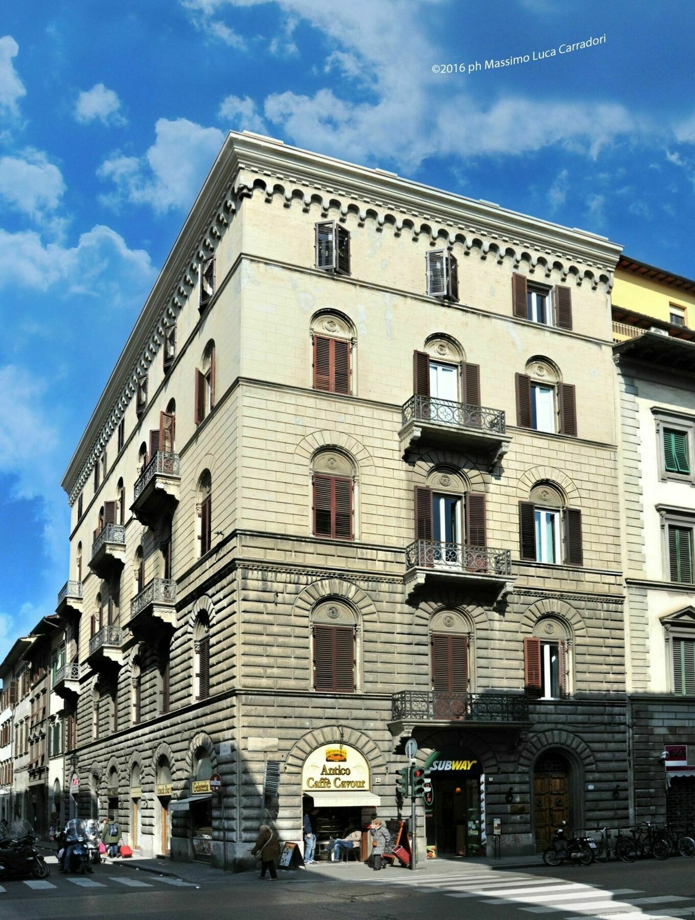 Charming Suite Cavour Heart Of Флоренція Екстер'єр фото