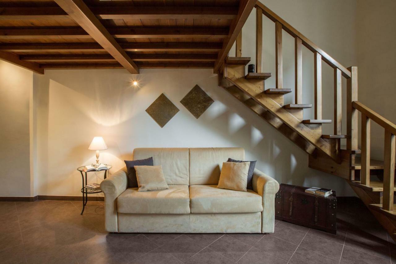 Charming Suite Cavour Heart Of Флоренція Екстер'єр фото