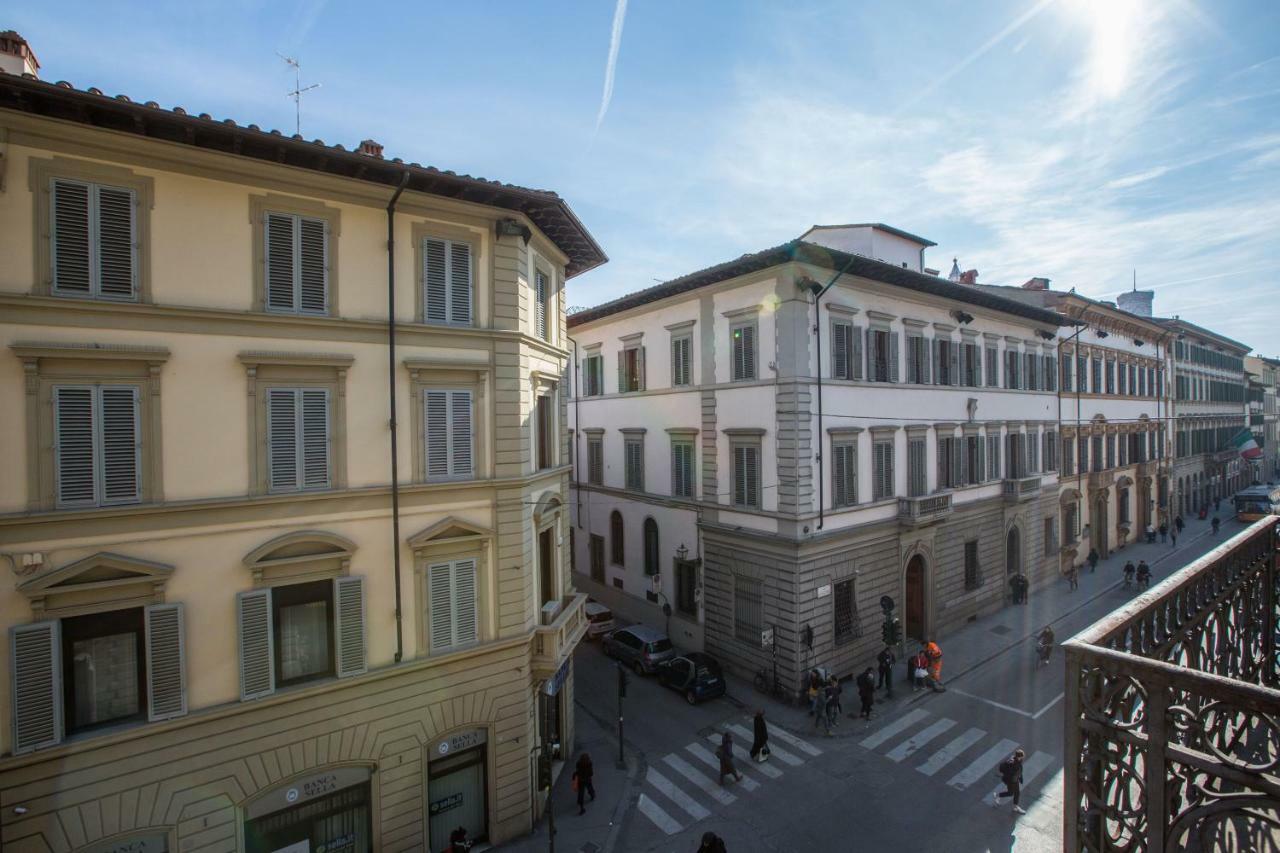 Charming Suite Cavour Heart Of Флоренція Екстер'єр фото